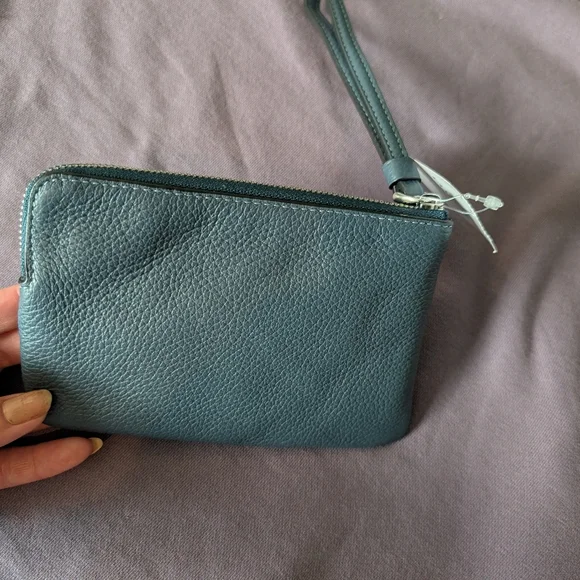 Nwt Coach Corner Zip Wristlet - Picture 6 of 9